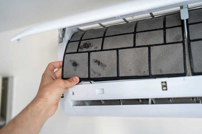 Early-Signs-of-Mold-in-Air-Conditioners Early Signs of Mold in Air Conditioners
